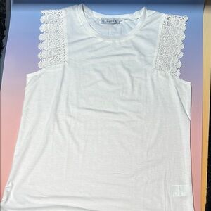 ELINGS White Lace Sleeve Women's Top Size M